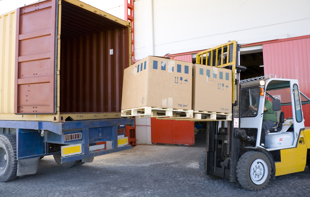 loading pallets on a truck